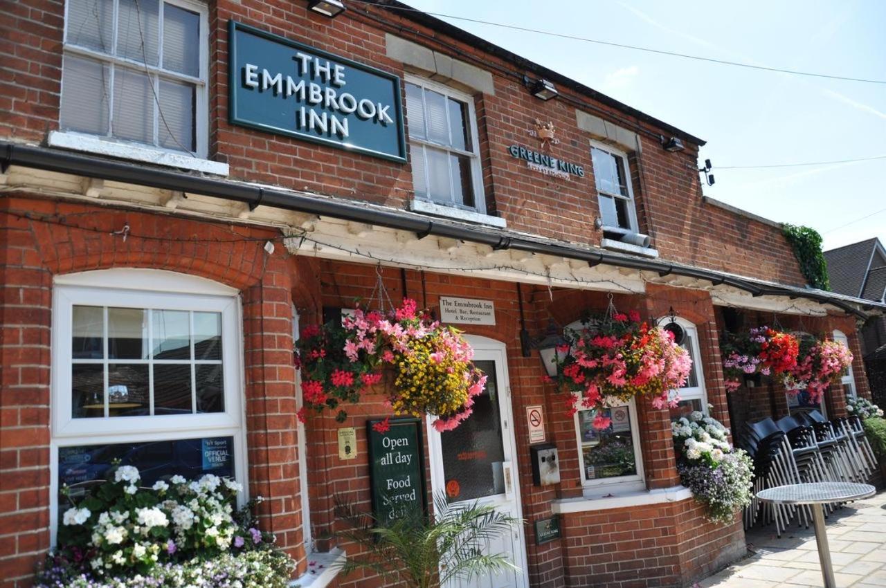 The Emmbrook Inn Hotel Wokingham Exterior photo