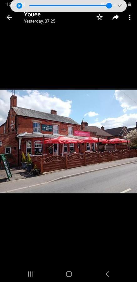 The Emmbrook Inn Hotel Wokingham Exterior photo