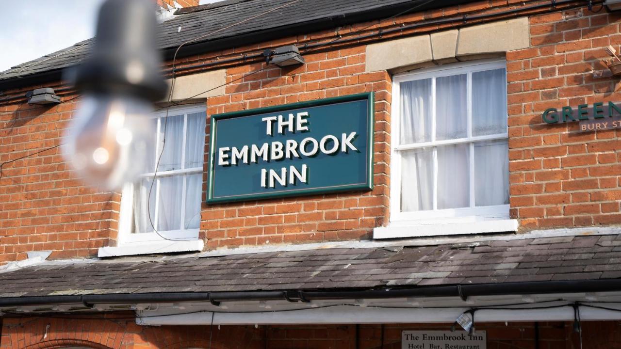 The Emmbrook Inn Hotel Wokingham Exterior photo